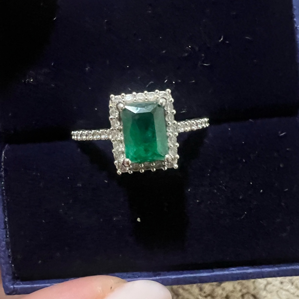 Swarovski Silver Ring with Emerald Green Stone